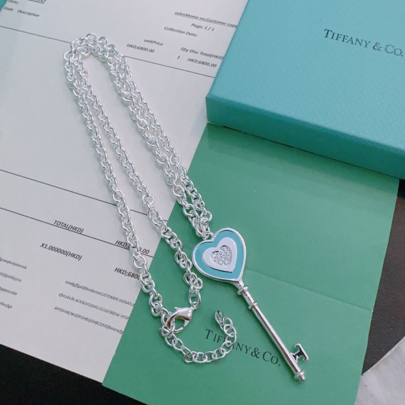 T*f*ny necklaces
